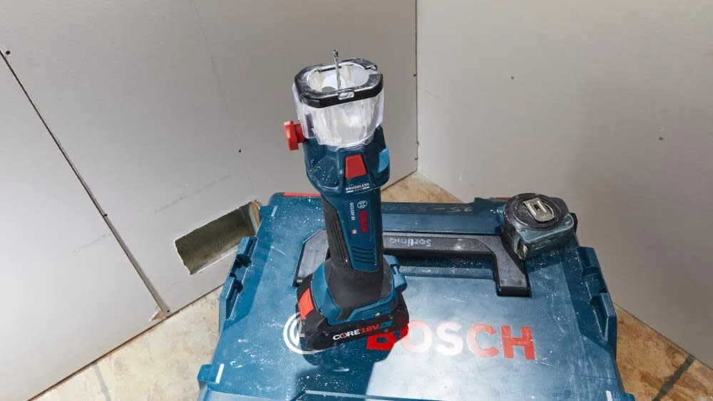 Bosch GXL18V-291B25 18V 2-Tool Combo Kit with Brushless Screwgun, Brushless Cut-Out Tool