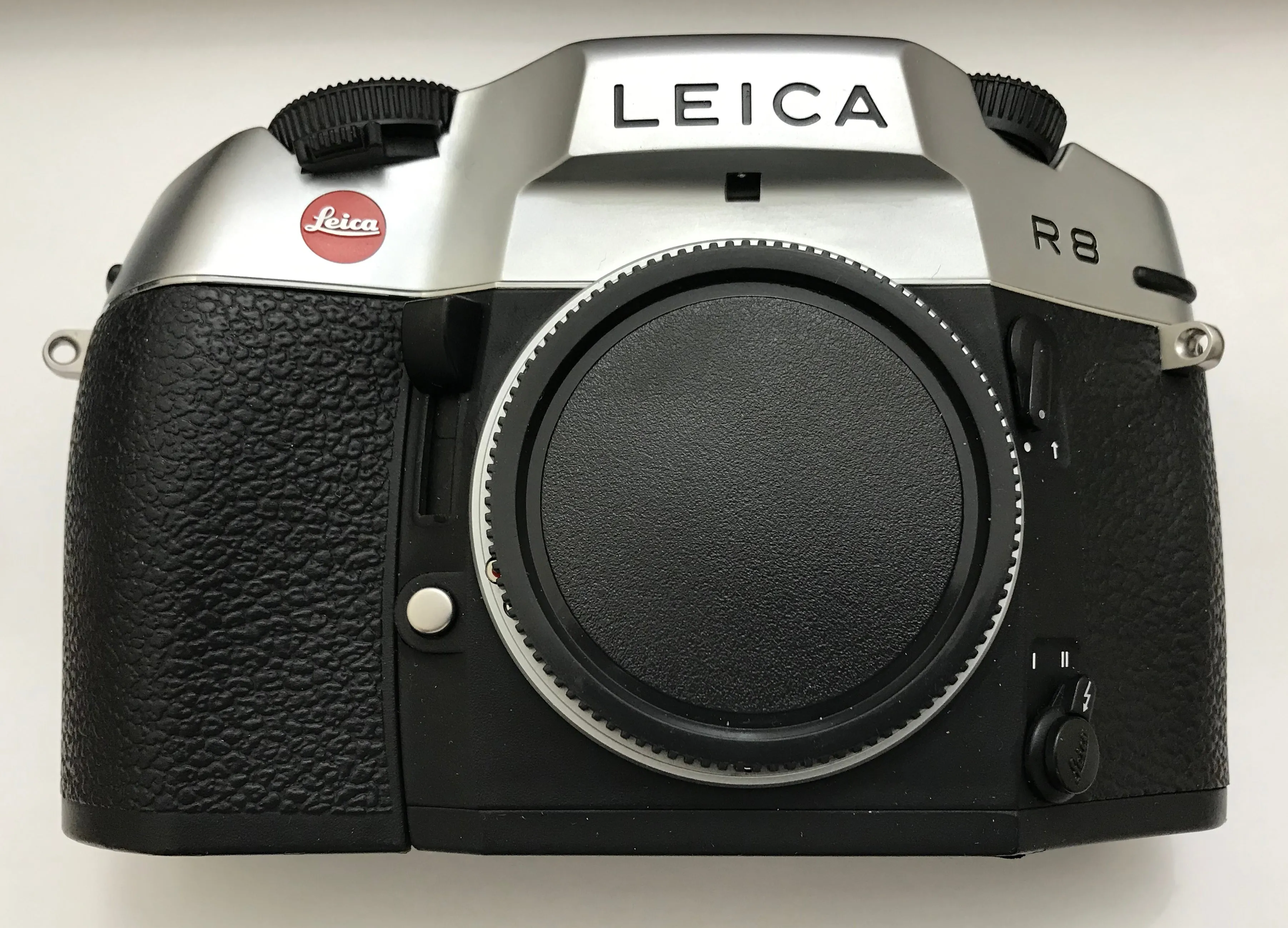 Leica R 8 35mm SLR Manual Focus Camera Body (Silver) Used Excellent