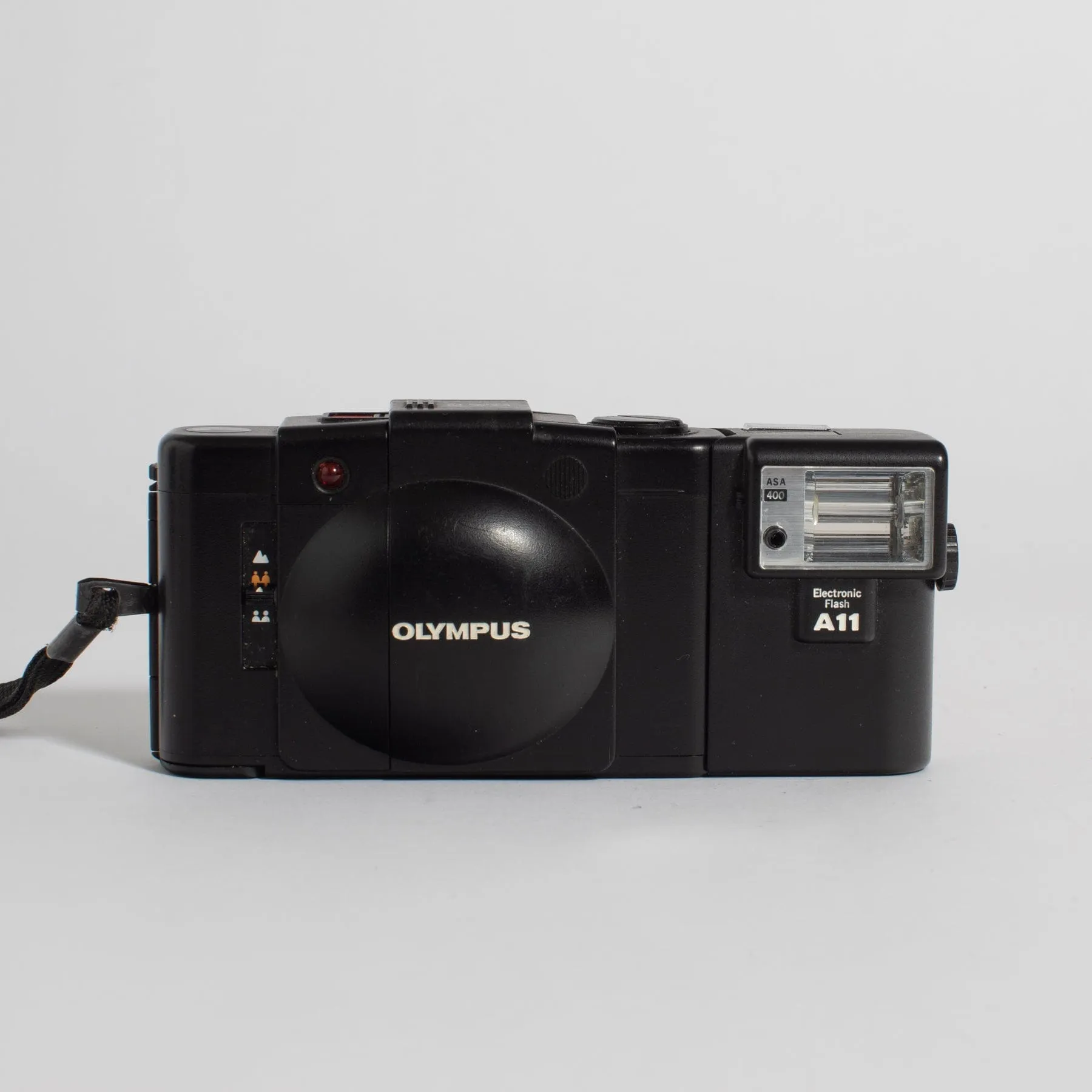 Olympus XA2 with A11 Flash no. 3531648